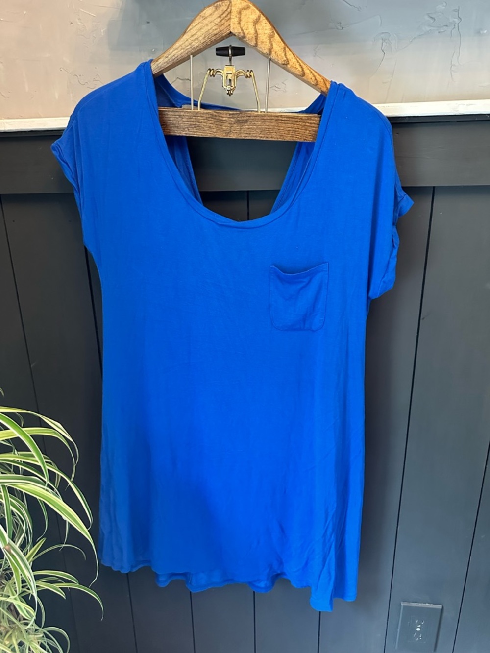 American Eagle Outfitters Blue Scoop‎ Neck Oversized Pocket Tee size M